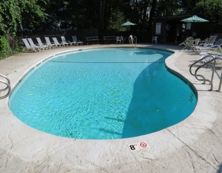 17 Midridge Cir, Londonderry, New Hampshire, 2 Bedrooms Bedrooms, 4 Rooms Rooms,1.5 BathroomsBathrooms,Residential,For Sale,Midridge Cir,73404771