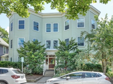 14 Holton, Medford, Massachusetts, 3 Bedrooms Bedrooms, 6 Rooms Rooms,1 BathroomBathrooms,Residential Lease,For Rent,Holton,73361258 14 Holton, Medford, Massachusetts, 3 Bedrooms Bedrooms, 6 Rooms Rooms,1 BathroomBathrooms,Residential Lease,For Rent,Holton,73361258