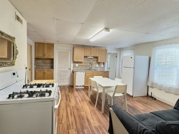 82 Gershom Ave, Lowell, Massachusetts, 2 Bedrooms Bedrooms, 3 Rooms Rooms,1 BathroomBathrooms,Residential Lease,For Rent,Gershom Ave,73393551 82 Gershom Ave, Lowell, Massachusetts, 2 Bedrooms Bedrooms, 3 Rooms Rooms,1 BathroomBathrooms,Residential Lease,For Rent,Gershom Ave,73393551