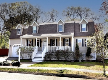 32 Nelson Ave, Beverly, Massachusetts, 5 Bedrooms Bedrooms, 10 Rooms Rooms,2.5 BathroomsBathrooms,Residential,For Sale,Nelson Ave,73370440