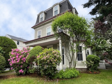 17 Myrtle, Boston, Massachusetts, 7 Bedrooms Bedrooms, 12 Rooms Rooms,3.5 BathroomsBathrooms,Residential Income,For Sale,Myrtle,73403772