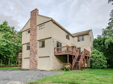 9 Country Club Ln, Milford, Massachusetts, 2 Bedrooms Bedrooms, 5 Rooms Rooms,2.5 BathroomsBathrooms,Residential,For Sale,Country Club Ln,73393058 9 Country Club Ln, Milford, Massachusetts, 2 Bedrooms Bedrooms, 5 Rooms Rooms,2.5 BathroomsBathrooms,Residential,For Sale,Country Club Ln,73393058