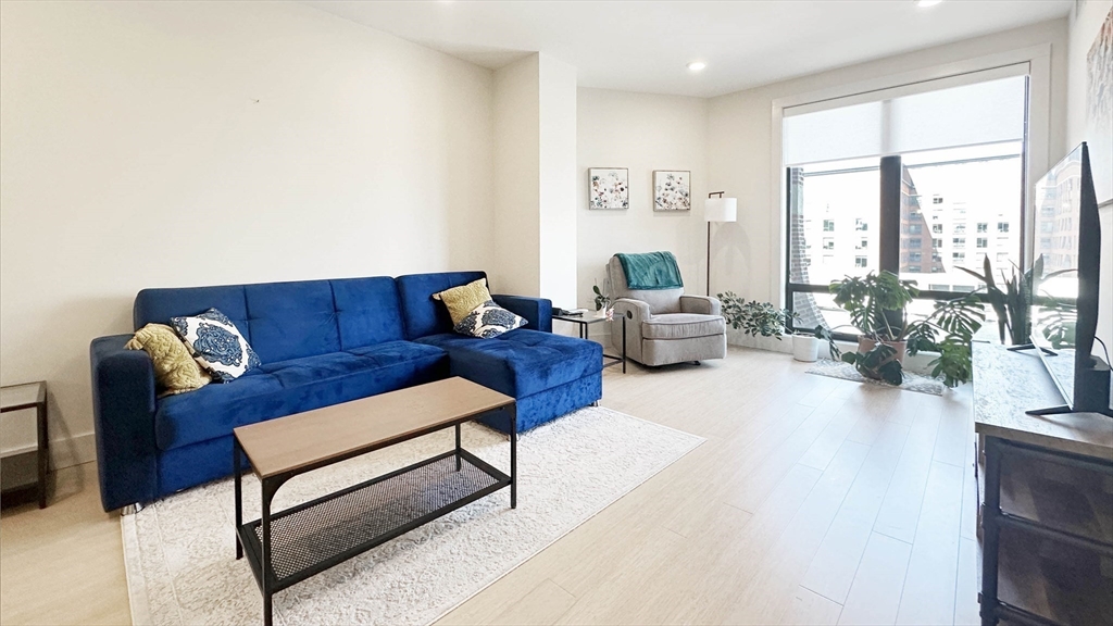 121 Portland St, Boston, Massachusetts, 1 Bedroom Bedrooms, 4 Rooms Rooms,1.5 BathroomsBathrooms,Residential Lease,For Rent,Portland St,73394722