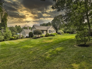 24 Browns Lane, West Newbury, Massachusetts, 1 Bedroom Bedrooms, 4 Rooms Rooms,2 BathroomsBathrooms,Residential Lease,For Rent,Browns Lane,73415053