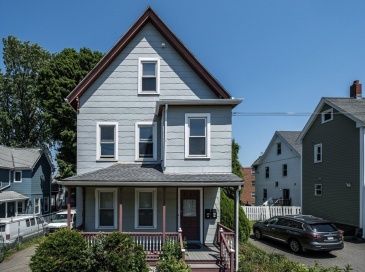 11 Crawford St, Malden, Massachusetts, 6 Bedrooms Bedrooms, 12 Rooms Rooms,3 BathroomsBathrooms,Residential Income,For Sale,Crawford St,73412195