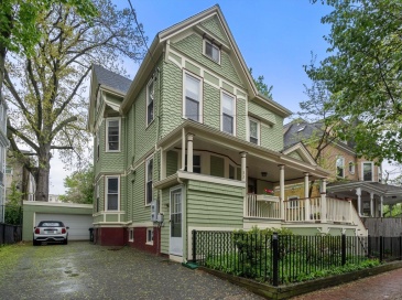 53 Trowbridge, Cambridge, Massachusetts, 4 Bedrooms Bedrooms, 9 Rooms Rooms,3.5 BathroomsBathrooms,Residential Lease,For Rent,Trowbridge,73374351