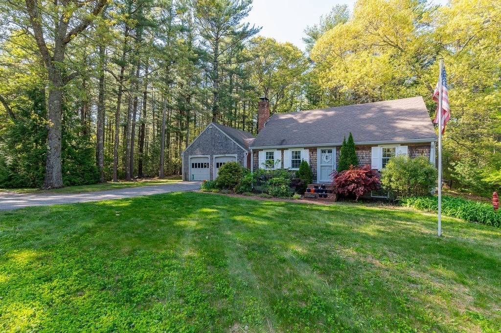 188 Church Street, Duxbury, Massachusetts, 4 Bedrooms Bedrooms, 8 Rooms Rooms,2 BathroomsBathrooms,Residential,For Sale,Church Street,73385035