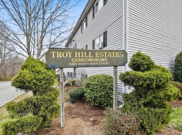 5455 North Main Street, Fall River, Massachusetts, 2 Bedrooms Bedrooms, 4 Rooms Rooms,1 BathroomBathrooms,Residential,For Sale,North Main Street,73352005