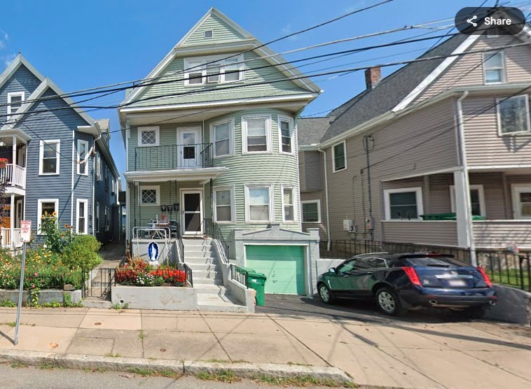 56 William St, Medford, Massachusetts, 5 Bedrooms Bedrooms, 12 Rooms Rooms,4 BathroomsBathrooms,Residential Income,For Sale,William St,73379988