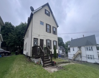 305 - 307 Main St, Springfield, Massachusetts, 8 Bedrooms Bedrooms, 14 Rooms Rooms,3 BathroomsBathrooms,Residential Income,For Sale,Main St,73394319