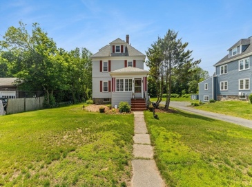 562 Canton St, Stoughton, Massachusetts, 3 Bedrooms Bedrooms, 7 Rooms Rooms,1 BathroomBathrooms,Residential,For Sale,Canton St,73391789 562 Canton St, Stoughton, Massachusetts, 3 Bedrooms Bedrooms, 7 Rooms Rooms,1 BathroomBathrooms,Residential,For Sale,Canton St,73391789