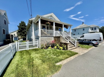 57 D Street Incl Util To A Cap, Hull, Massachusetts, 4 Bedrooms Bedrooms, 7 Rooms Rooms,2.5 BathroomsBathrooms,Residential Lease,For Rent,D Street Incl Util To A Cap,73415903