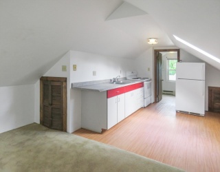 10 Gerald Ct, Leicester, Massachusetts, 2 Bedrooms Bedrooms, 5 Rooms Rooms,1 BathroomBathrooms,Residential Lease,For Rent,Gerald Ct,73428889