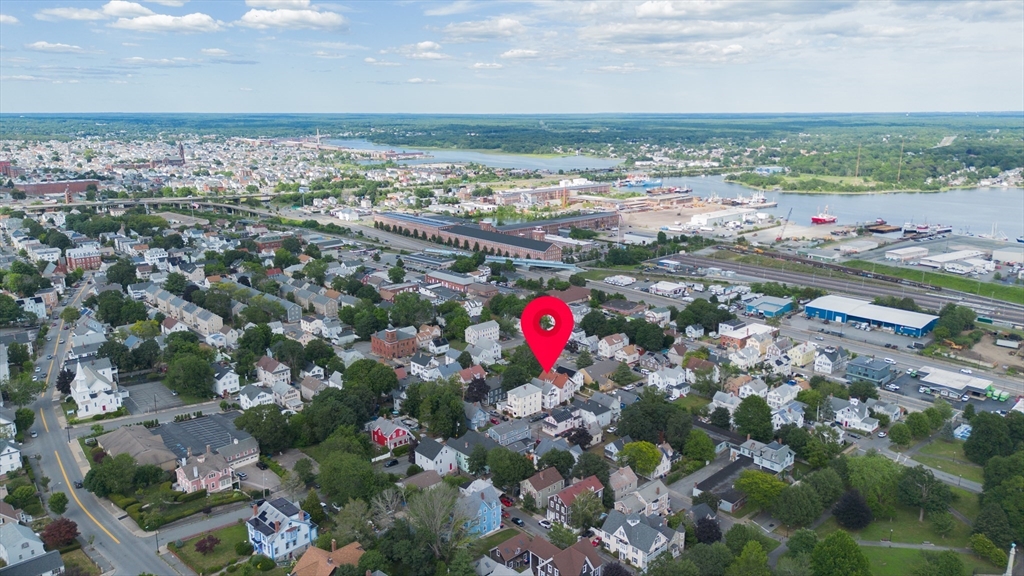 17 Franklin St, New Bedford, Massachusetts, 2 Bedrooms Bedrooms, 4 Rooms Rooms,2 BathroomsBathrooms,Residential Income,For Sale,Franklin St,73423883