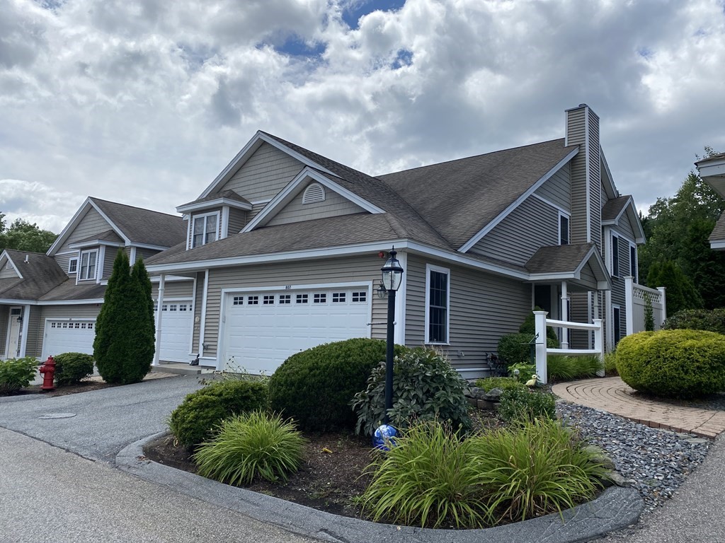 807 Ledgewood Way, Clinton, Massachusetts, 2 Bedrooms Bedrooms, 7 Rooms Rooms,2 BathroomsBathrooms,Residential Lease,For Rent,Ledgewood Way,73423064