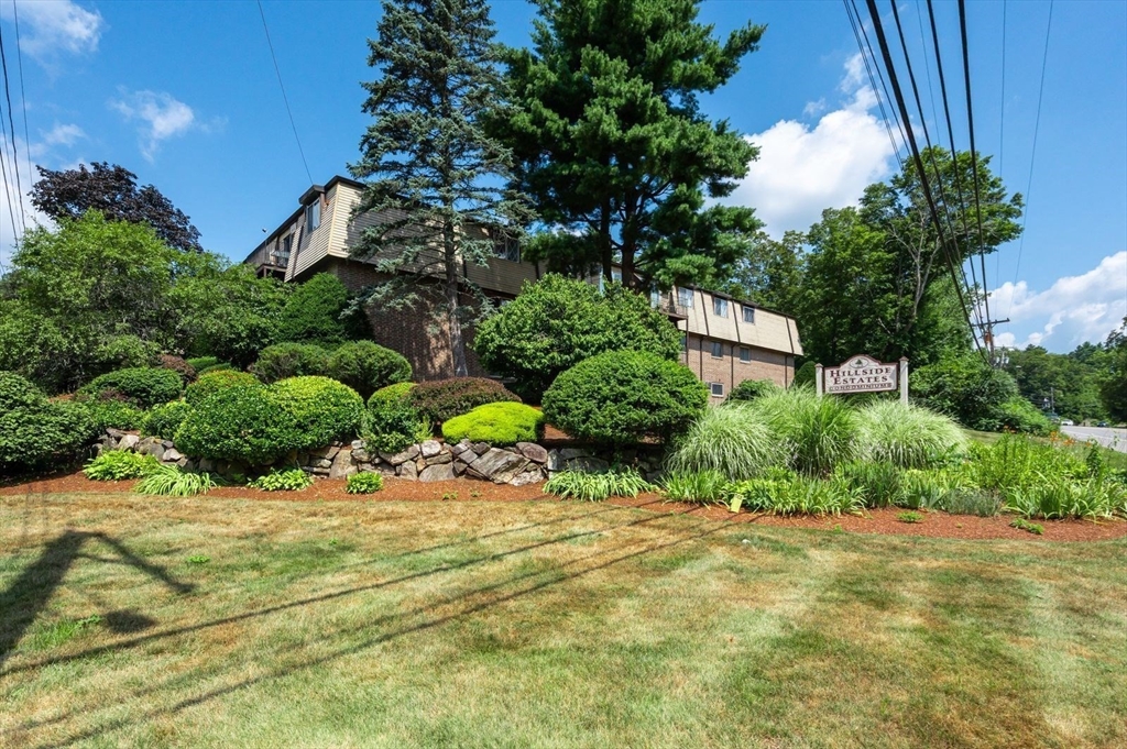 1 Silvestri Circle, Derry, New Hampshire, 1 Bedroom Bedrooms, 4 Rooms Rooms,1 BathroomBathrooms,Residential,For Sale,Silvestri Circle,73412141