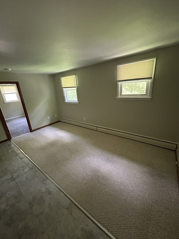 8 Nelco Ave, Dudley, Massachusetts, 1 Bedroom Bedrooms, 3 Rooms Rooms,1 BathroomBathrooms,Residential Lease,For Rent,Nelco Ave,73423287
