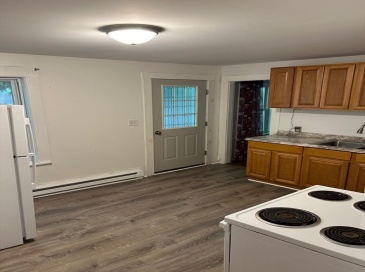 10 Keyes St, Belchertown, Massachusetts, 3 Bedrooms Bedrooms, 7 Rooms Rooms,1 BathroomBathrooms,Residential Lease,For Rent,Keyes St,73419643 10 Keyes St, Belchertown, Massachusetts, 3 Bedrooms Bedrooms, 7 Rooms Rooms,1 BathroomBathrooms,Residential Lease,For Rent,Keyes St,73419643