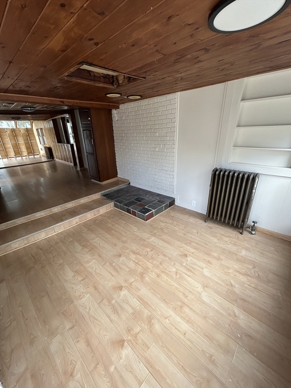 142 Hamilton St, Southbridge, Massachusetts, 5 Bedrooms Bedrooms, 14 Rooms Rooms,2.5 BathroomsBathrooms,Residential Lease,For Rent,Hamilton St,73421897