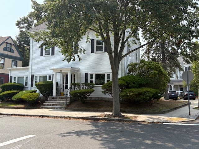 35 Washington, Beverly, Massachusetts, 1 Bedroom Bedrooms, 3 Rooms Rooms,Residential Lease,For Rent,Washington,73427986