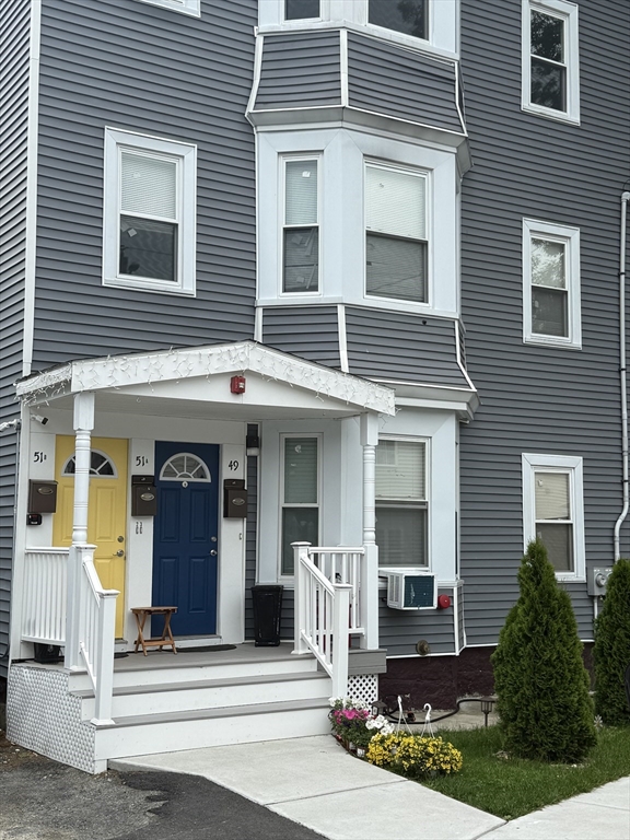 51 Doyle St, Lawrence, Massachusetts, 3 Bedrooms Bedrooms, 4 Rooms Rooms,1 BathroomBathrooms,Residential Lease,For Rent,Doyle St,73393034