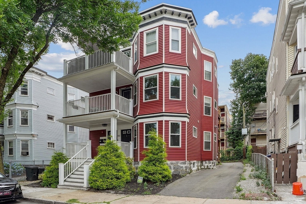 40 Stockton St, Boston, Massachusetts, 3 Bedrooms Bedrooms, 5 Rooms Rooms,2 BathroomsBathrooms,Residential Lease,For Rent,Stockton St,73416510