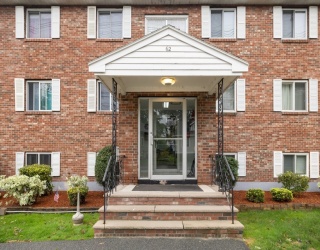 62 Purchase St, Danvers, Massachusetts, 1 Bedroom Bedrooms, 3 Rooms Rooms,1 BathroomBathrooms,Residential Lease,For Rent,Purchase St,73428321