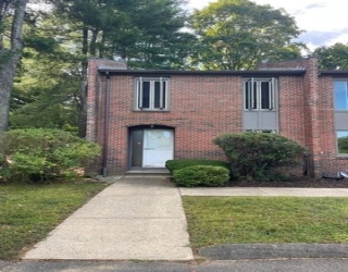 10 Eaton Ct, Amherst, Massachusetts, 3 Bedrooms Bedrooms, 6 Rooms Rooms,1.5 BathroomsBathrooms,Residential,For Sale,Eaton Ct,73427862