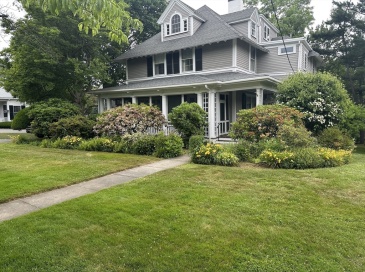 96 Beach Bluff Ave., Swampscott, Massachusetts, 5 Bedrooms Bedrooms, 13 Rooms Rooms,4.5 BathroomsBathrooms,Residential Lease,For Rent,Beach Bluff Ave.,73427766