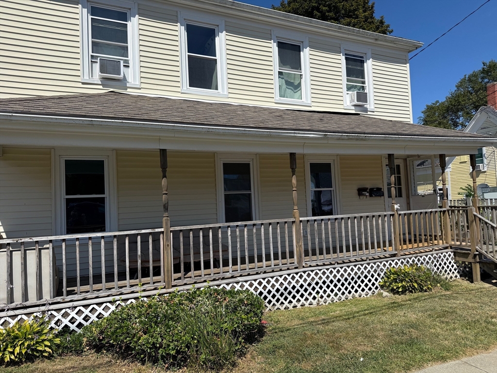 1 Hamilton St, Plymouth, Massachusetts, 2 Bedrooms Bedrooms, 4 Rooms Rooms,1 BathroomBathrooms,Residential Lease,For Rent,Hamilton St,73370527