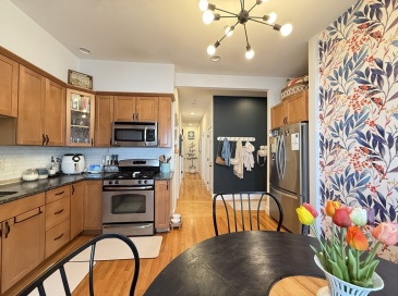 101 Fellsway W, Medford, Massachusetts, 3 Bedrooms Bedrooms, 5 Rooms Rooms,2 BathroomsBathrooms,Residential Lease,For Rent,Fellsway W,73413547 101 Fellsway W, Medford, Massachusetts, 3 Bedrooms Bedrooms, 5 Rooms Rooms,2 BathroomsBathrooms,Residential Lease,For Rent,Fellsway W,73413547