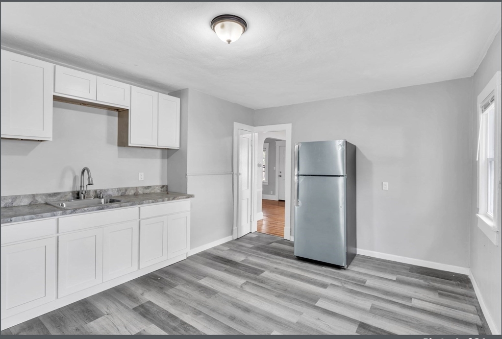 117-119 Olmsted Dr, Springfield, Massachusetts, 3 Bedrooms Bedrooms, 6 Rooms Rooms,1 BathroomBathrooms,Residential Lease,For Rent,Olmsted Dr,73364184