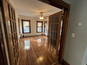 62 Brookside Ave., Boston, Massachusetts, 3 Bedrooms Bedrooms, 7 Rooms Rooms,1 BathroomBathrooms,Residential Lease,For Rent,Brookside Ave.,73433354
