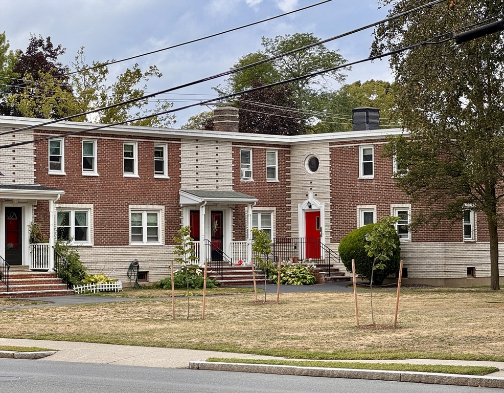 59 Newman Rd, Malden, Massachusetts, 2 Bedrooms Bedrooms, 5 Rooms Rooms,1 BathroomBathrooms,Residential Lease,For Rent,Newman Rd,73426932