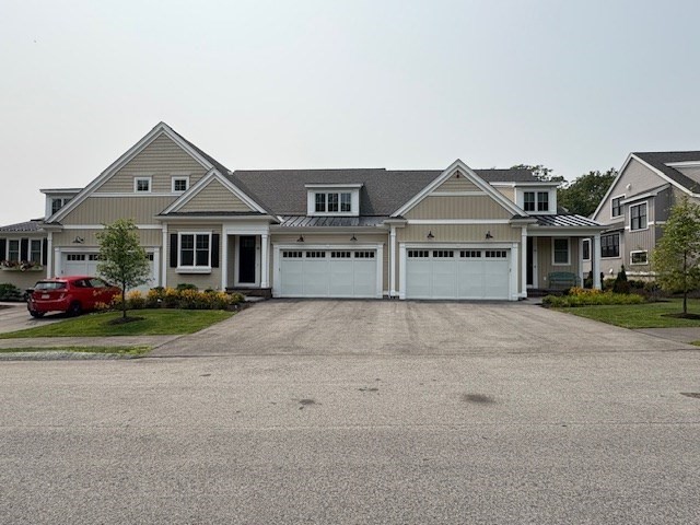 15 Pioneer Road, Framingham, Massachusetts, 2 Bedrooms Bedrooms, 7 Rooms Rooms,2.5 BathroomsBathrooms,Residential Lease,For Rent,Pioneer Road,73398013