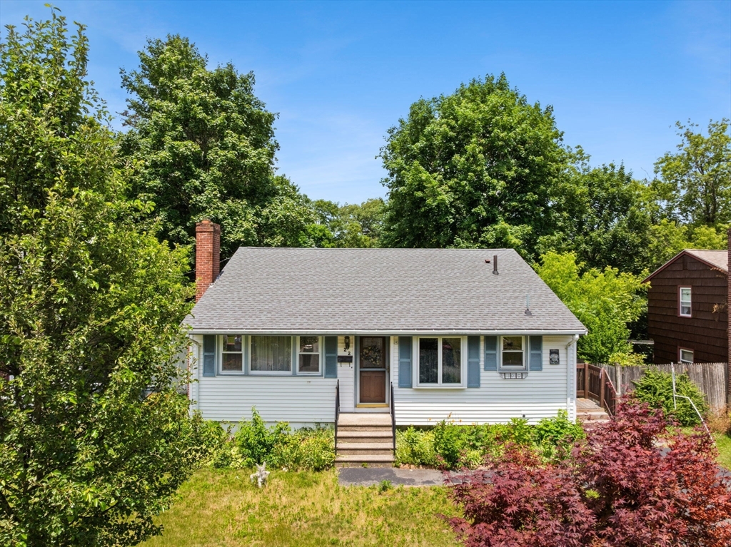 22 Bates Street, Brockton, Massachusetts, 4 Bedrooms Bedrooms, 8 Rooms Rooms,2 BathroomsBathrooms,Residential,For Sale,Bates Street,73397200