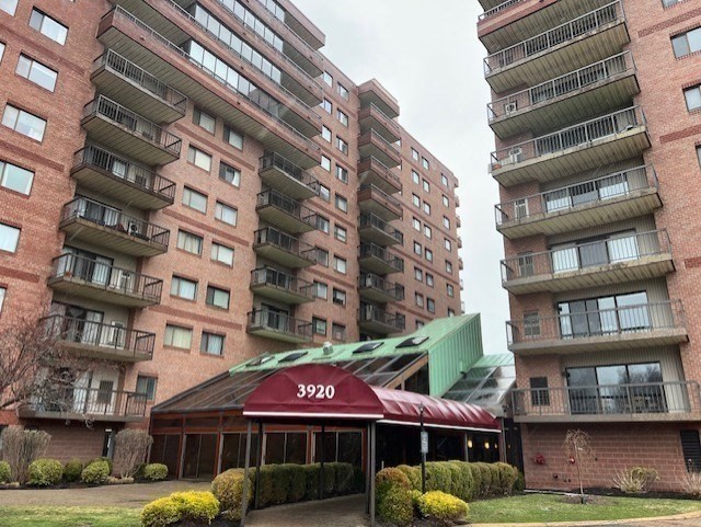 3920 Mystic Valley Parkway, Medford, Massachusetts, 2 Bedrooms Bedrooms, 4 Rooms Rooms,2 BathroomsBathrooms,Residential Lease,For Rent,Mystic Valley Parkway,73384027