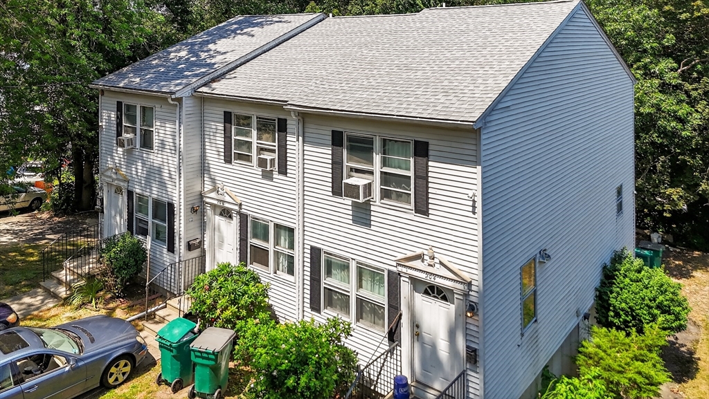 208 Plymouth St, Fitchburg, Massachusetts, 8 Bedrooms Bedrooms, 16 Rooms Rooms,4 BathroomsBathrooms,Residential Income,For Sale,Plymouth St,73425350