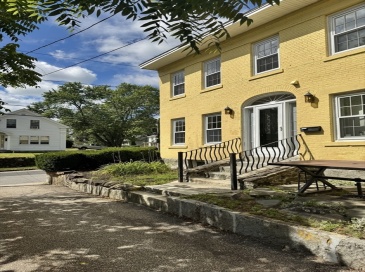 22 School Street, Southbridge, Massachusetts, 4 Bedrooms Bedrooms, 6 Rooms Rooms,2 BathroomsBathrooms,Residential Lease,For Rent,School Street,73419497