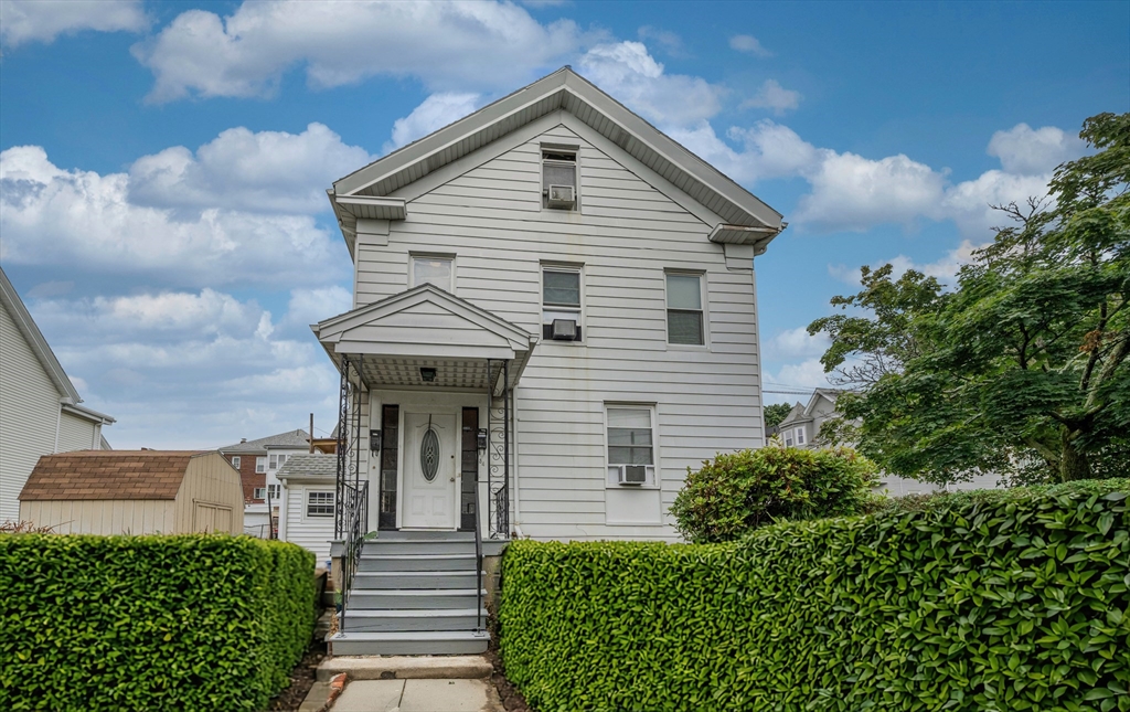 34 Page St, Malden, Massachusetts, 4 Bedrooms Bedrooms, 12 Rooms Rooms,2 BathroomsBathrooms,Residential Income,For Sale,Page St,73404502