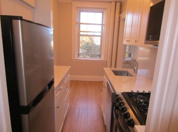 122 Riverway, Boston, Massachusetts, 2 Rooms Rooms,1 BathroomBathrooms,Residential Lease,For Rent,Riverway,73423737