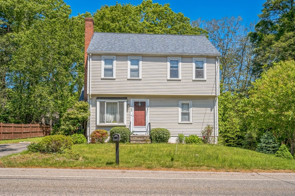 1163 Webster St, Hanover, Massachusetts, 3 Bedrooms Bedrooms, 6 Rooms Rooms,2 BathroomsBathrooms,Residential,For Sale,Webster St,73382539