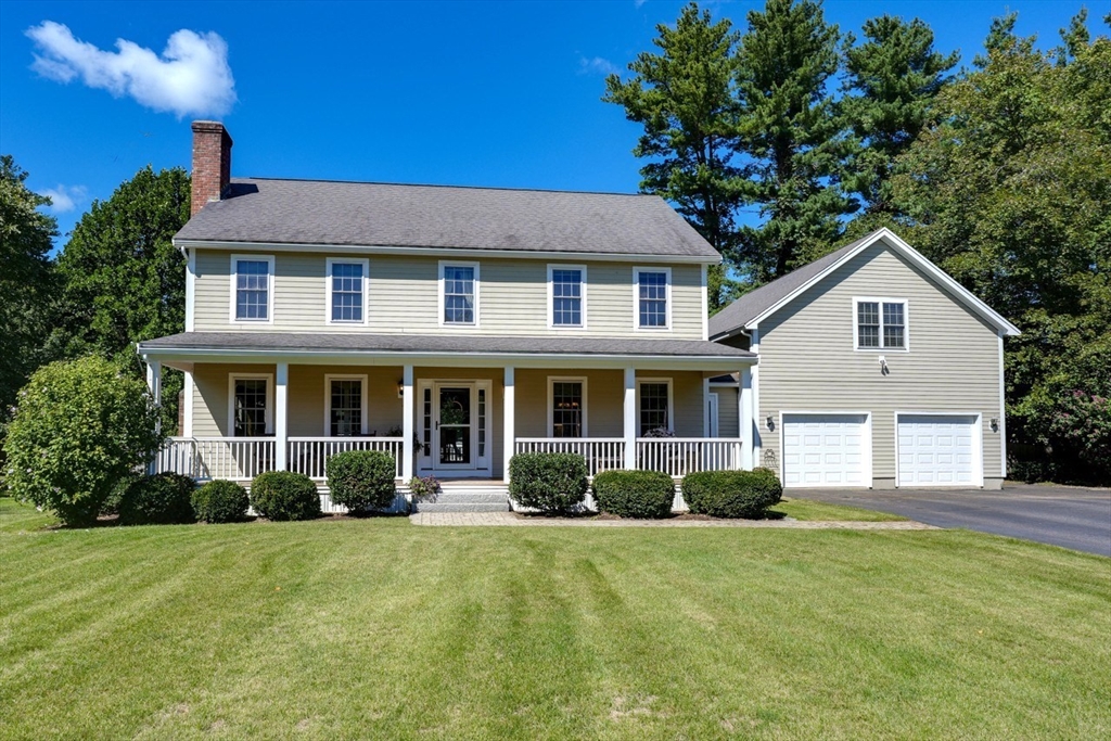 31 Garrison Grove, Lancaster, Massachusetts, 4 Bedrooms Bedrooms, 9 Rooms Rooms,3.5 BathroomsBathrooms,Residential,For Sale,Garrison Grove,73423780