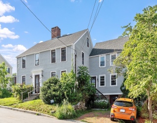 5-7 Boardman Street, Amesbury, Massachusetts, 7 Bedrooms Bedrooms, 13 Rooms Rooms,2.5 BathroomsBathrooms,Residential Income,For Sale,Boardman Street,73405096