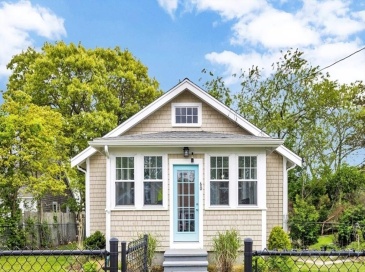 60 Grove St, Barnstable, Massachusetts, 2 Bedrooms Bedrooms, 4 Rooms Rooms,1 BathroomBathrooms,Residential,For Sale,Grove St,73378883 60 Grove St, Barnstable, Massachusetts, 2 Bedrooms Bedrooms, 4 Rooms Rooms,1 BathroomBathrooms,Residential,For Sale,Grove St,73378883