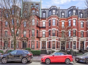 240 Marlborough St, Boston, Massachusetts, 1 Bedroom Bedrooms, 4 Rooms Rooms,1 BathroomBathrooms,Residential Lease,For Rent,Marlborough St,73427005