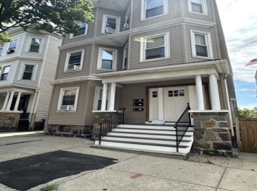 575 East 8th Street, Boston, Massachusetts, 3 Bedrooms Bedrooms, 6 Rooms Rooms,1 BathroomBathrooms,Residential Lease,For Rent,East 8th Street,73418838