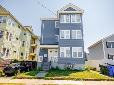 35-37 Chavenson St, Fall River, Massachusetts, 9 Bedrooms Bedrooms, 21 Rooms Rooms,5 BathroomsBathrooms,Residential Income,For Sale,Chavenson St,73412799