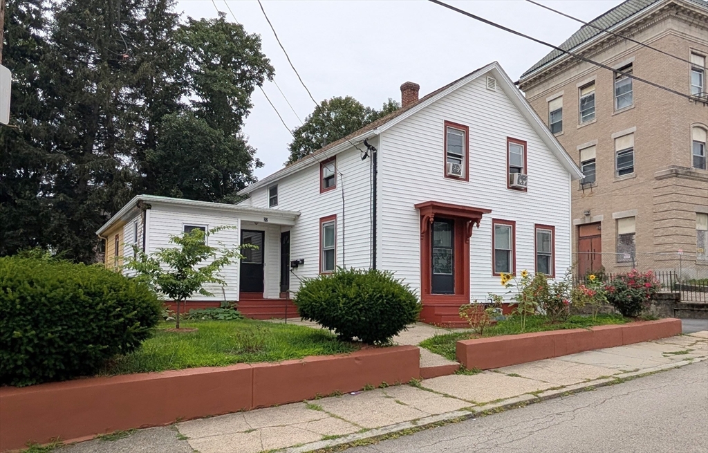 22 Pacific Street, Central Falls, Rhode Island, 5 Bedrooms Bedrooms, 8 Rooms Rooms,2.5 BathroomsBathrooms,Residential Income,For Sale,Pacific Street,73411562