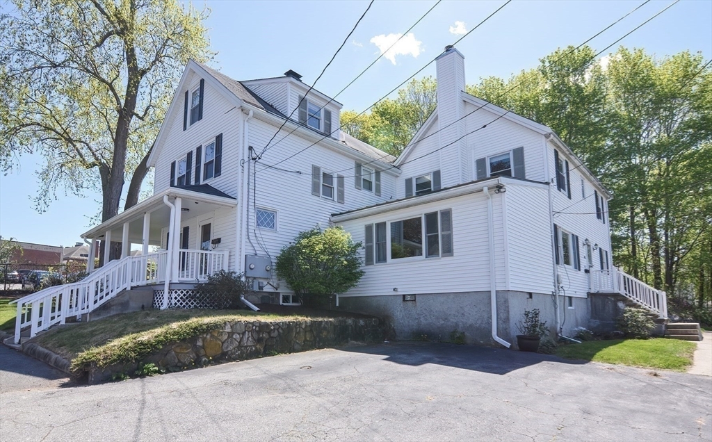 14 Minot Street, Woburn, Massachusetts, 2 Bedrooms Bedrooms, 6 Rooms Rooms,1.5 BathroomsBathrooms,Residential Lease,For Rent,Minot Street,73415885